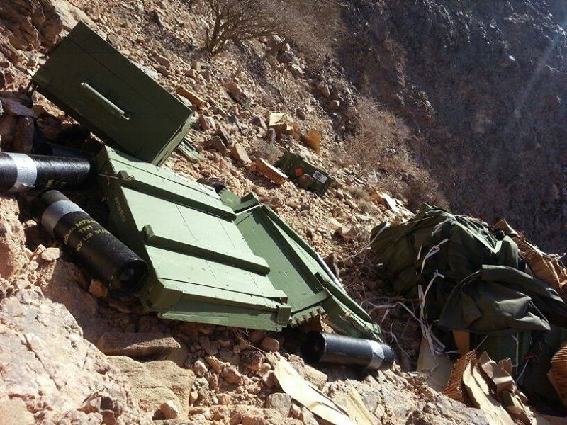 المقاومة الشعبية بشبوة تتسلم اسلحة من عاصفة الحزم