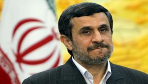 أحمدي نجاد "الزاهد" الذي فضحته "وثائق بنما"