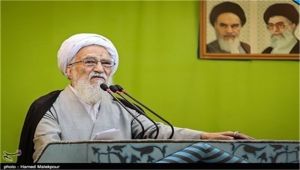 خطيب جمعة طهران يهاجم السعودية ويقول أنها تدعم الإرهاب بدلا من ضيافة الحجاج