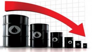 تراجع أسعار النفط في ظل مخاوف عدم وفاء المنتجين بتخفيض الانتاج