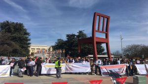 وقفة احتجاجية للتحالف اليمني أمام مجلس حقوق الإنسان في جنيف تندد بانتهاكات الحوثيين