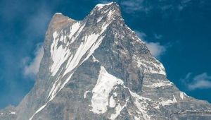 هندية تتسلق جبل إيفرست مرتين في أقل من أسبوع