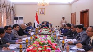 الحكومة توجه بتشكيل لجنة حيال التخلف الضريبي لشركات التبغ