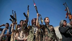 ما وراء سعي الحكومة لتصنيف الحوثيين "جماعة إرهابية"؟ (تقرير)