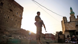 جنرال أمريكي: تصنيف الحوثيين جماعة إرهابية يعقد المشهد ويعرقل حل الأزمة (ترجمة خاصة)