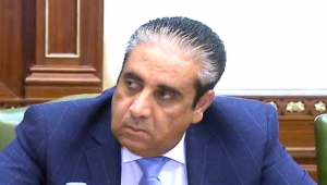 "الموقع بوست" ينشر وثائق تكشف فساد "حافظ معياد" والأسباب الحقيقية لإقالته من منصب محافظ البنك المركزي
