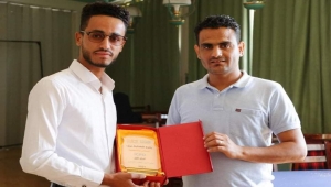 صحفي يفوز بجائزة السكان والتنمية التي تقدمها الأمم المتحدة سنويا في اليمن