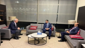 بن مبارك يصل عمّان في زيارة رسمية لبحث مستجدات الأزمة اليمنية