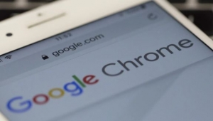 "غوغل" تسد ثغرة أمنية خطيرة في "كروم" وتنصح المستخدمين بالتحديث فورا