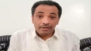 الحكومة تدين اختطاف الحوثي إعلاميا موالياً لها انتقد ممارساتها