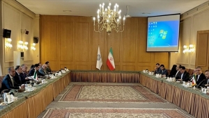 إيران والكويت تبحثان ترسيم حدودهما البحرية "وفق القانون الدولي"