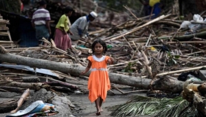 إعصار “موكا” يودي بحياة ما لا يقل عن 400 شخص في ميانمار