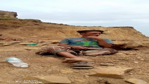 أثناء عمله في مبادرة شق طريق.. وفاة معلم جراء انهيار صخري في ذمار