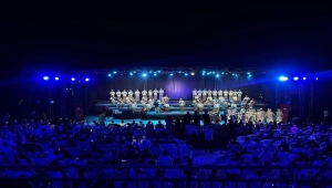 بحضور واسع.. مدينة سيئون تشهد فعالية مهرجان "ألحان الزمن الجميل"