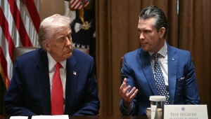 ترامب يوجه بإرسال المزيد من العتاد الجوي إلى الشرق الأوسط لمواجهة الحوثيين