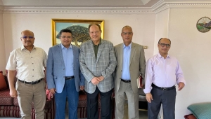 علي ناصر يؤكد على ضرورة وقف الحرب واستعادة الدولة اليمنية