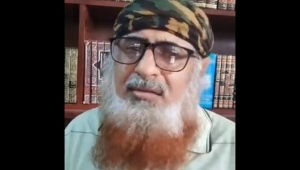 داعية سلفي يدعو الزبيدي لمنع المظاهرات في عدن والضرب بيد من حديد بمزاعم مخالفتها للشرع