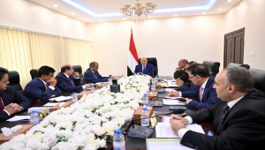 العليمي يحذر الحوثيين من الزج باليمن في الصراعات الإقليمية المدمرة