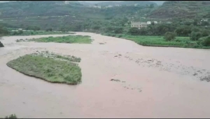 سيول الأمطار تجرف 4 فتيان في إب