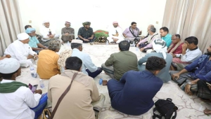 بالتزامن مع تصاعد الاحتجاجات.. بن حبريش يشدد على تفعيل الرقابة المجتمعية على ملف وقود كهرباء حضرموت