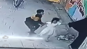 طفل ينقذ شقيقته من محاولة اختطاف في اليمن في وضح النهار