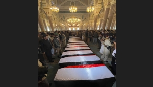 صنعاء.. الحوثيون يشيعون جثامين رئيس وأعضاء حكومتهم الذين قضوا بقصف إسرائيلي