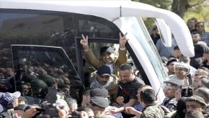 "إعلام الأسرى": نقل 154 أسيرا فلسطينيا مبعدا للخارج إلى مصر