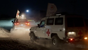 إسرائيل تتسلم رفات أحد أسراها بغزة بواسطة الصليب الأحمر