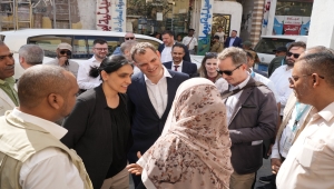 سفيرة بريطانيا تصل عدن وتقول إن تاريخ وثقافة اليمن الأفضل في الشرق الأوسط
