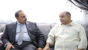 على وقع التصعيد بالمحافظة.. قرار جمهوري بتعيين "الخنبشي" محافظاً لحضرموت