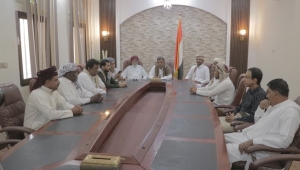 لجنة اعتصام المهرة تحذر من مخططات تستهدف حضرموت خدمة لمشاريع خارجية