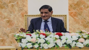 البحسني على خطى الزبيدي في تأييد مظاهرات عدن ورفض إجراءات الرئاسي