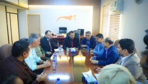 محافظ عدن يعلن عن برنامج استثماري لتوفير الخدمات في أول اجتماع