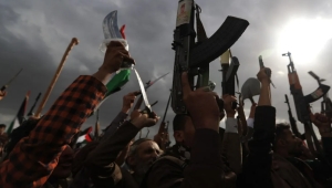 انقسام الخليج يمنح الحوثيين "فرصة ذهبية" وسط تصاعد التوترات الأمريكية الإيرانية (ترجمة خاصة)