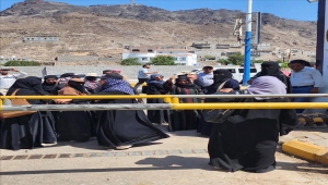 العمالقة تغلق مبنى الأمانة العام للمجلس الانتقالي المنحل في عدن