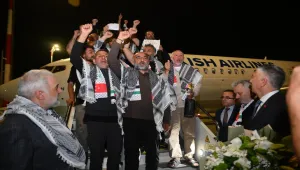 هاجمتهم إسرائيل.. نقل 59 ناشطا من "أسطول الصمود" إلى تركيا