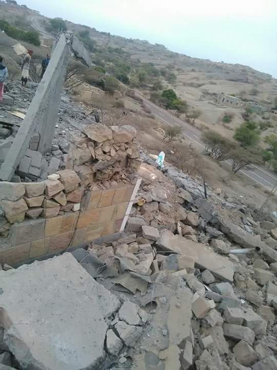تعز: قتلى من الحوثيين في قصف لطيران التحالف وغارة خاطئة تقتل أسرة كاملة (تفاصيل + صور)
