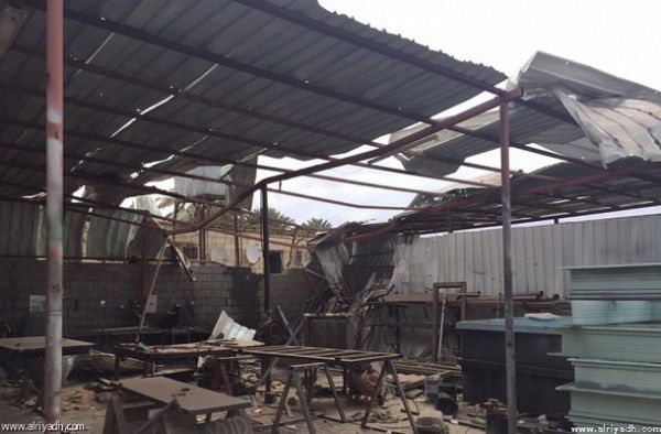 نجران: إصابة ثلاثة مقيمين إثر سقوط مقذوف عسكري