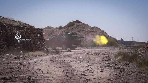 الجيش يتصدى لهجوم عنيف للمليشيات على عدة مواقع في الصلو جنوب شرق تعز