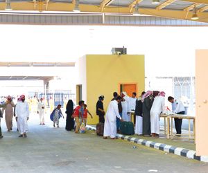 سعوديون يتجاهلون حظر السفر لليمن