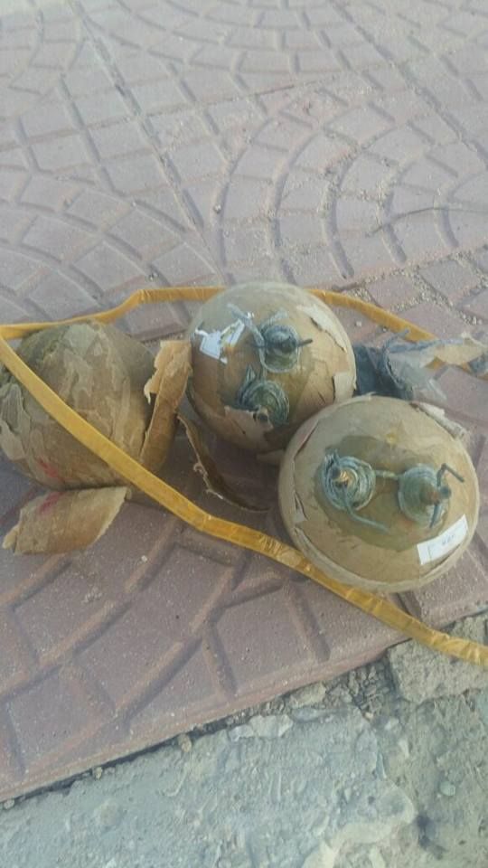 حضرموت.. تفكيك عبوات ناسفة بالقرب من مستشفى الريان بالمكلا (صور)