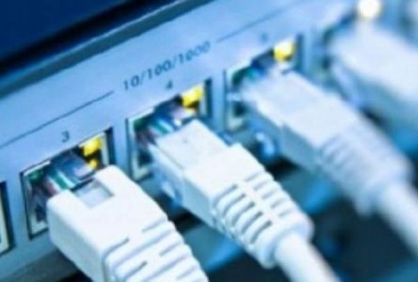 عودة خدمة الإنترنت في عدن ومدير مؤسسة الاتصالات يوضح لـ