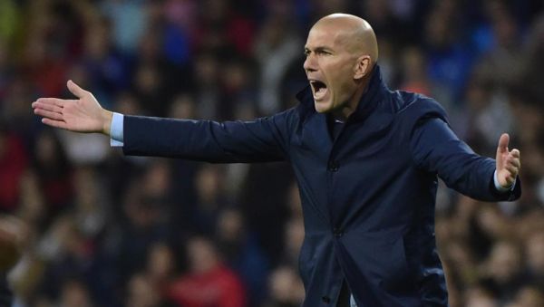 الكشف عن موقف زيدان النهائي من تدريب مانشستر يونايتد