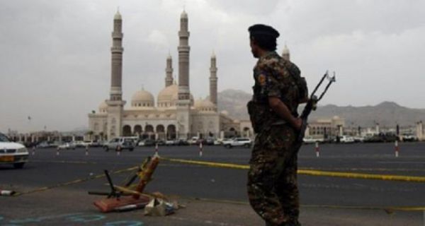 الحكومة تُحمل الحوثيين مسؤولية الخراب الذي طال جامع 