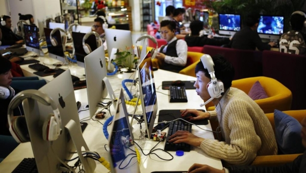 إنترسبت: دول بالشرق الأوسط تشتري أجهزة صينية للتجسس على مواطنيها