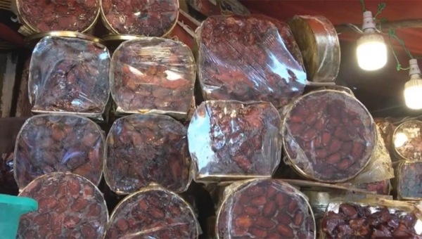 أزمات اقتصادية مركبة.. اليمنيون يشكون ارتفاع الأسعار مع رمضان