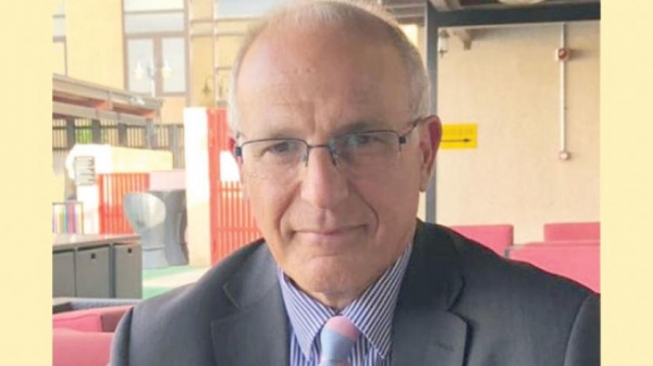 السفير البريطاني يكشف عن مسودة أخيرة للحل الشامل باليمن