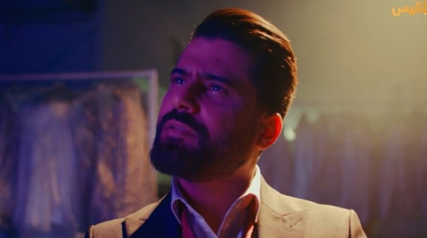 تعرض مقدم برنامج 