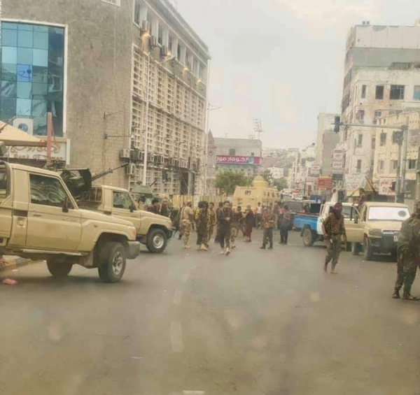 رئيس الحكومة يوجه بوضع حد للأحداث التي شهدتها كريتر جنوبي عدن