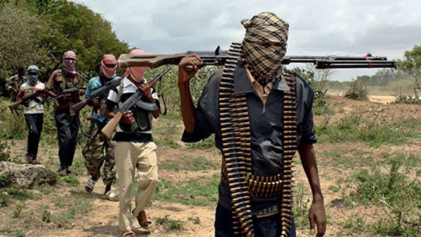 منظمة دولية: السلاح المهرب لليمن يضاعف الجريمة في الصومال وإثيوبيا وكينيا (ترجمة خاصة)